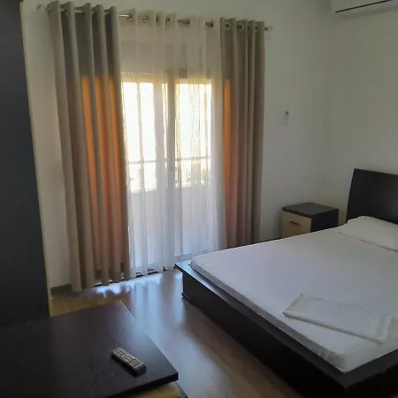 Hotel Yjet
